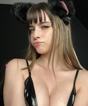 Napalona Iza